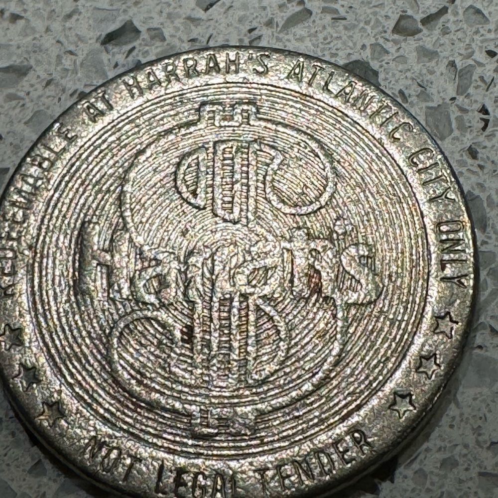 5/25 - Buy 5 for $25 Harrah's Casino Gaming (Token - Atlantic City $1 - Vintage - Picture 2 of 3